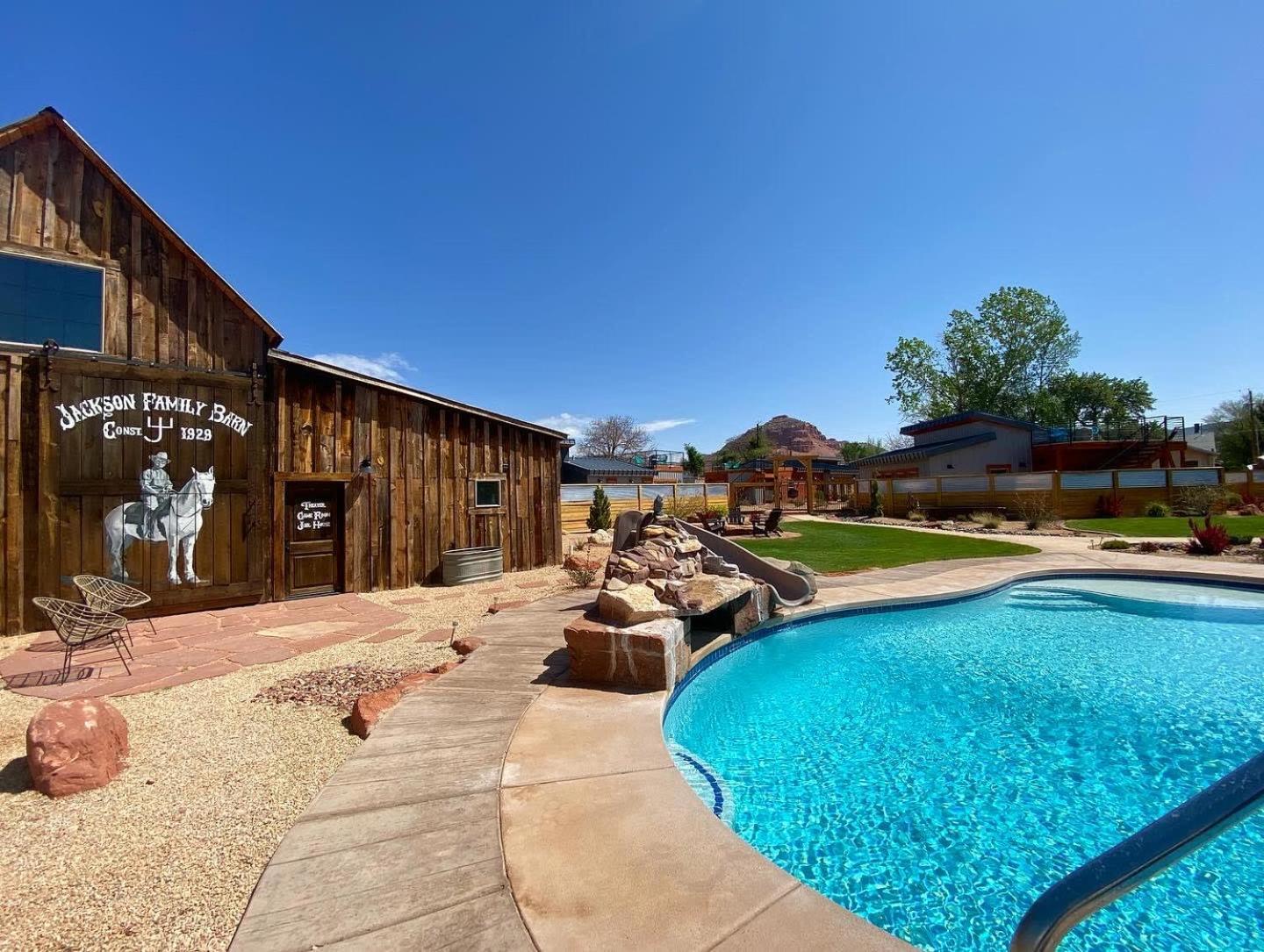 Timber & Tin F 2Bed 2Bath W Pool & Rooftop Deck Kanab Eksteriør billede